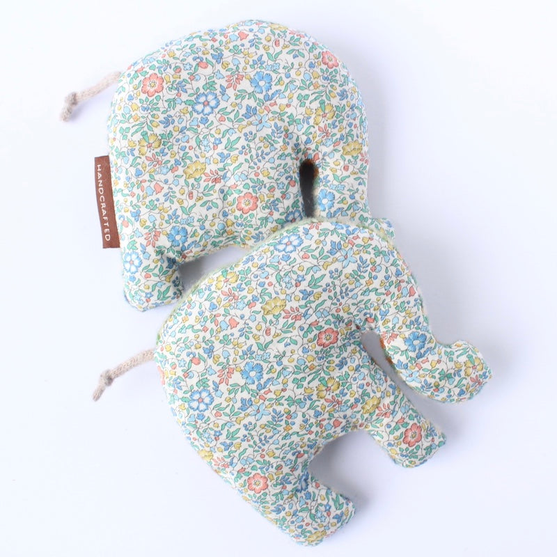 Island Ghost Mini Elephants